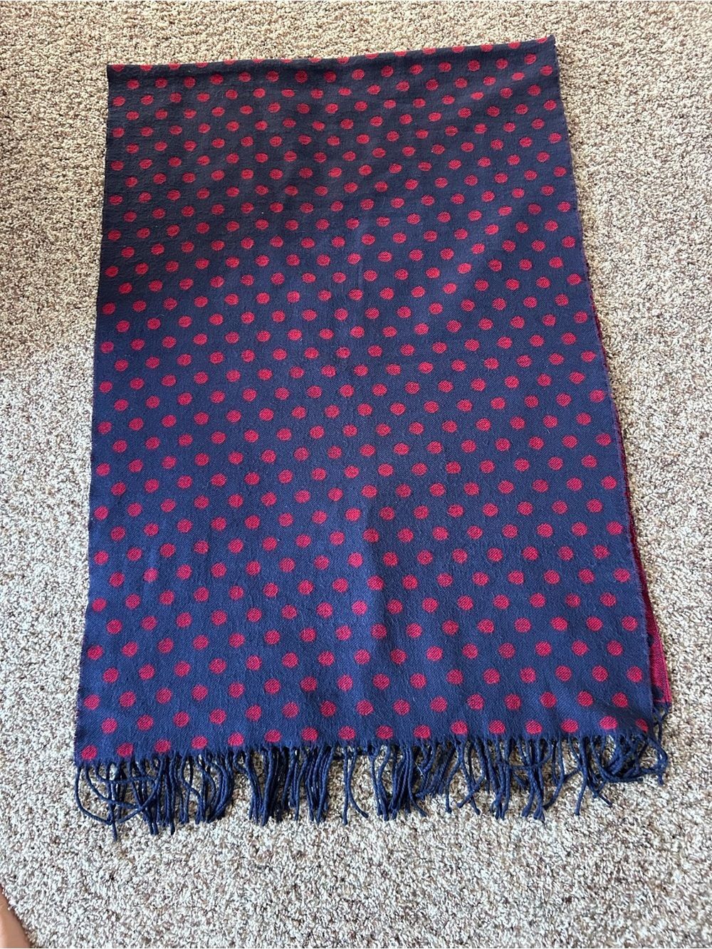 Tommy Hilfiger Oversized Reversible Red/Blue Polka Dot Scarf - Picture 7 of 8